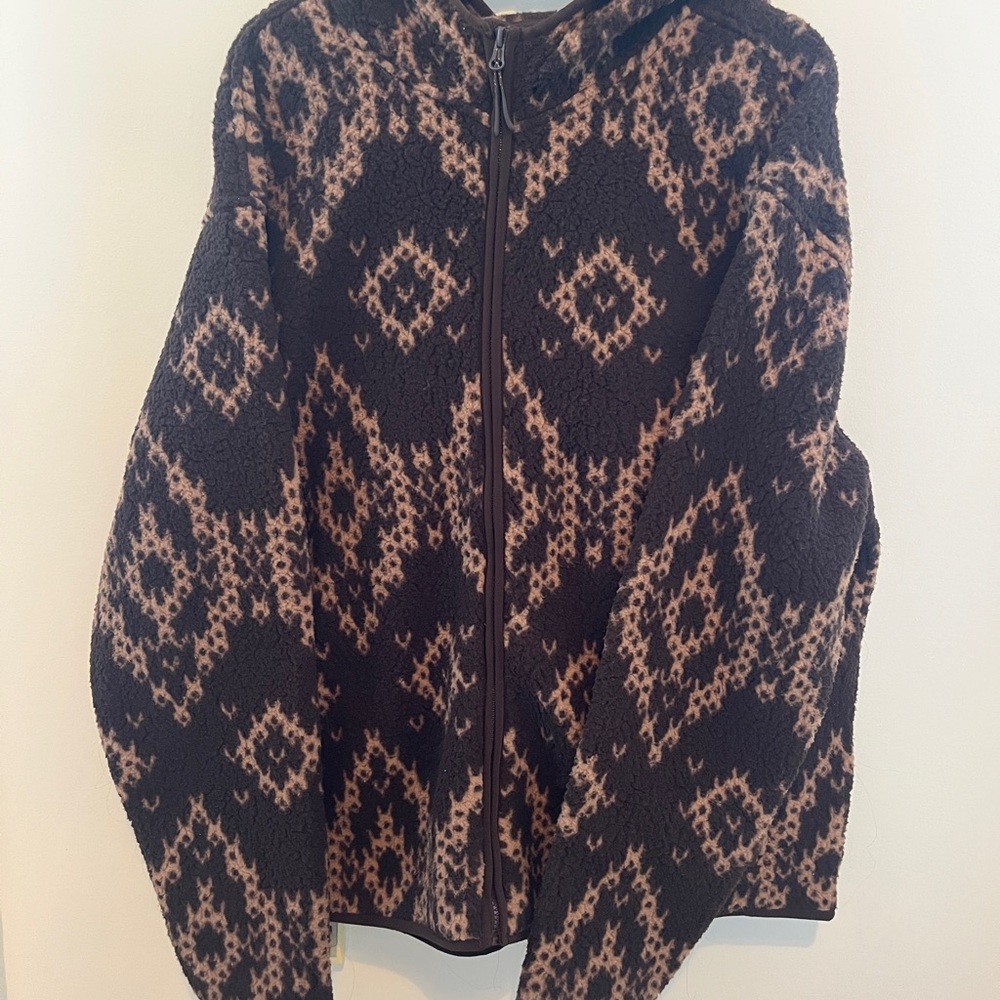 Old Navy Sherpa Black and Brown Patterned Zip-Up Jacket